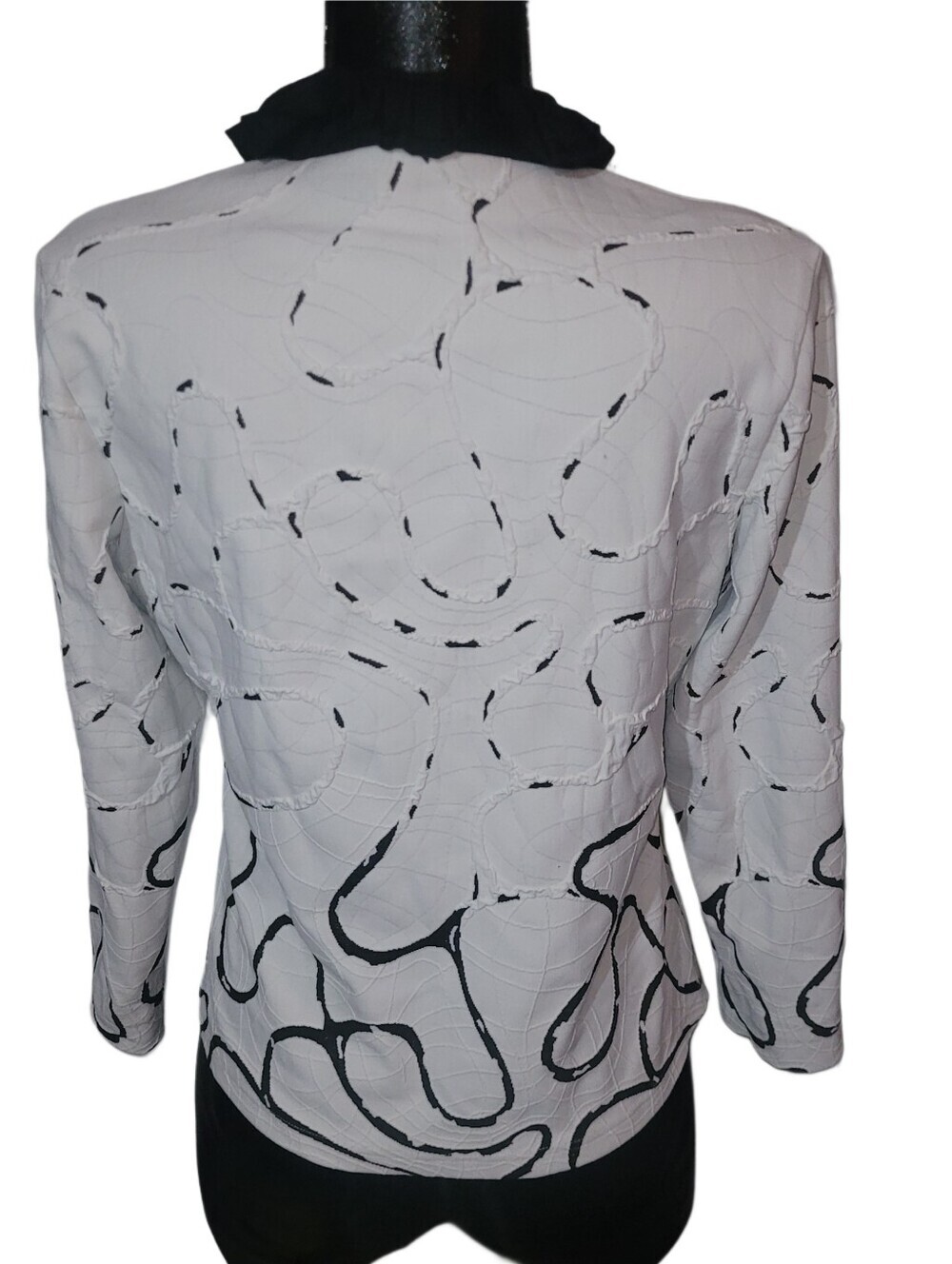 Ravel Y2K White Ruffle-Trim Blazer Jacket with Black Abstract Detail Size L - Picture 6 of 7